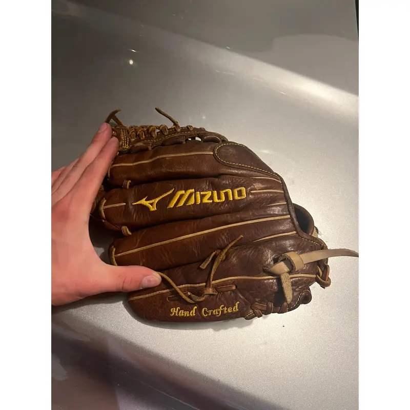 Custom Made 11" Mizuno Handcrafted Baseball Glove