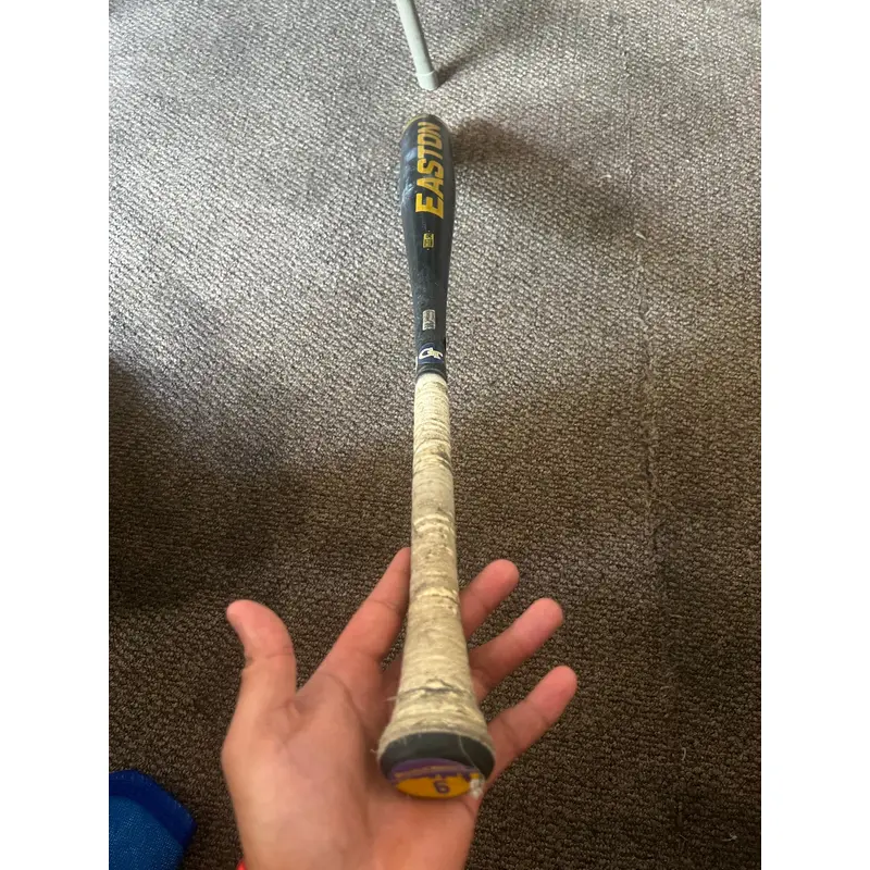 Used  Easton BBCOR Certified Alloy 30 oz 33" Black Magic Bat