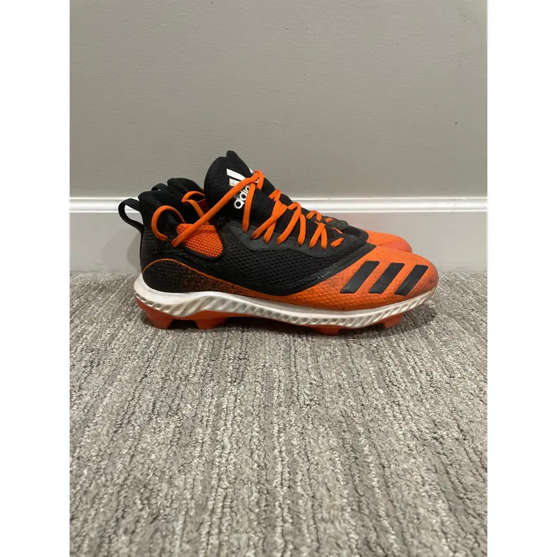 Black Men's Molded Cleats Low Top Icon V Boost