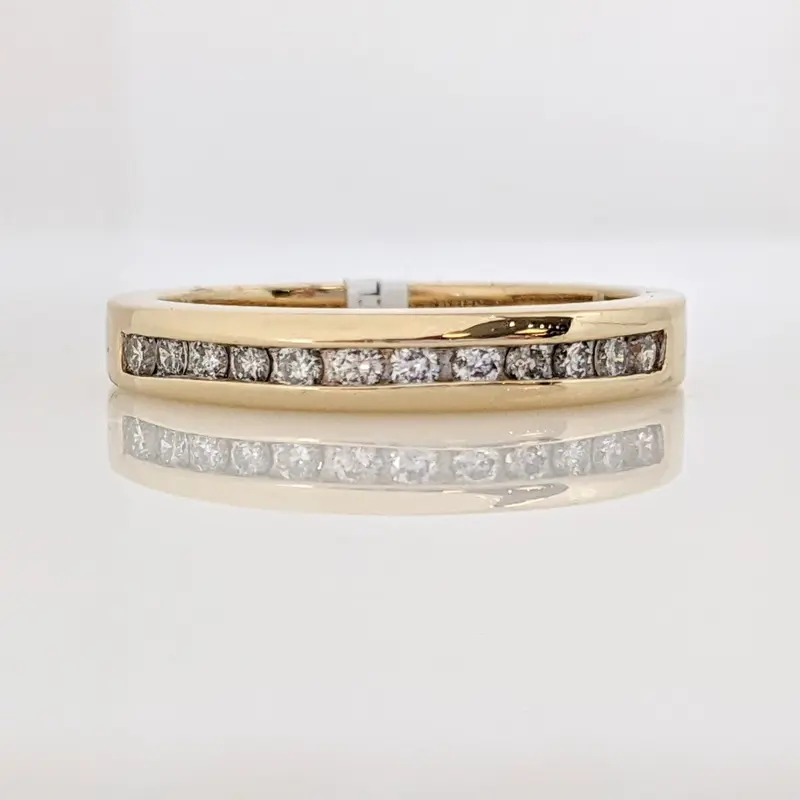 14K .25 CARAT TOTAL WEIGHT SI2 J DIAMOND ROUND (12) ESTATE CHANNEL BAND 3.8 GRAMS