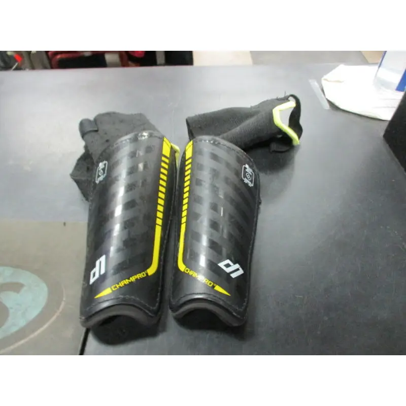 Used Champro LP Size 4'0 - 5'0 Soccer Shin Guards