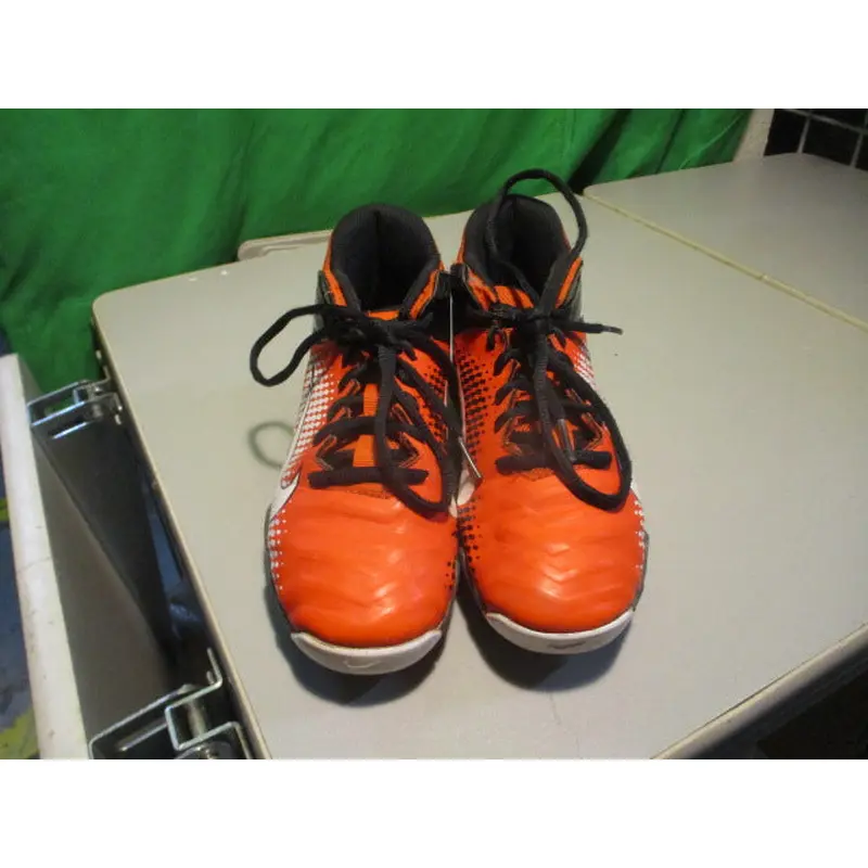 Used Nike Alpha Size Youth 2.5 Baseball Cleats