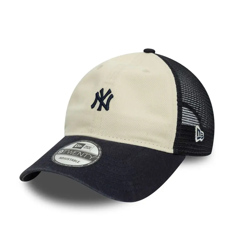 New York Yankees Womens Navy 9TWENTY Trucker Adjustable Cap