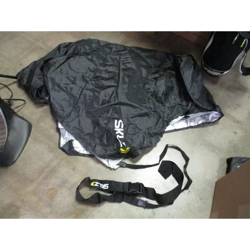 Used SKLZ Speed Chute