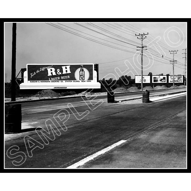 1939 R&H Beer Billboard 8X10 Photo - 2267