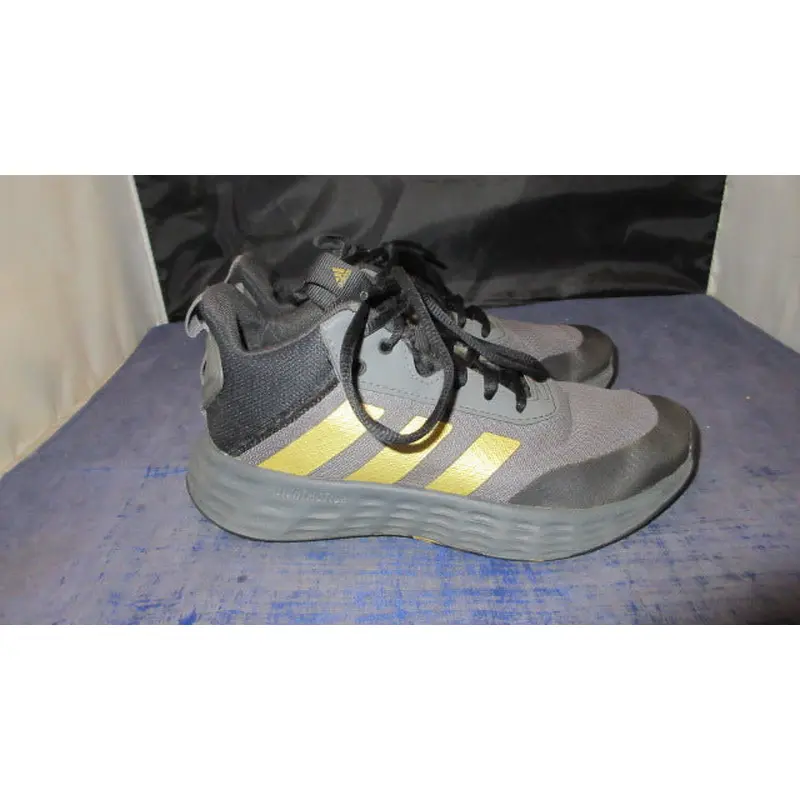 Used Adidas Own the Game Basketball Shoes Youth Size 3