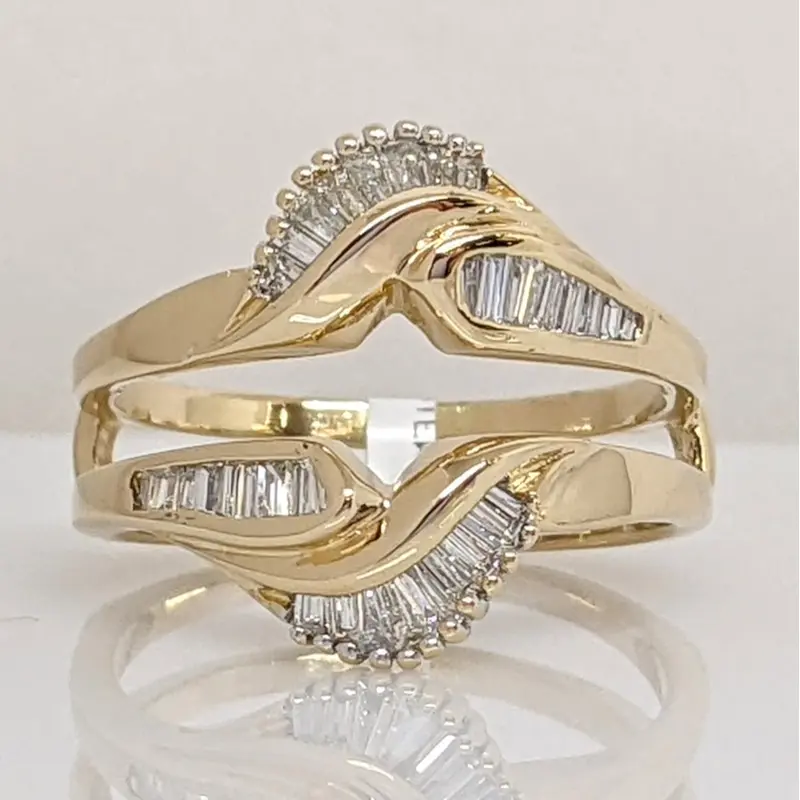14K .32 CARAT TOTAL WEIGHT SI1 I DIAMOND BAGUETTE (36) ESTATE RING JACKET 5.2 GRAMS