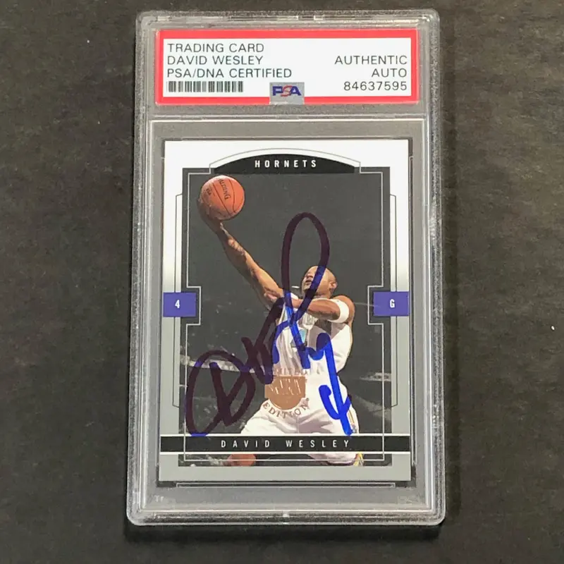 2003-04 NBA Fleer #18 David Wesley Signed Card AUTO PSA Slabbed Hornets