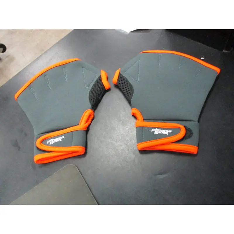 Used Fitness Gear Water Fitness Gloves Size Small