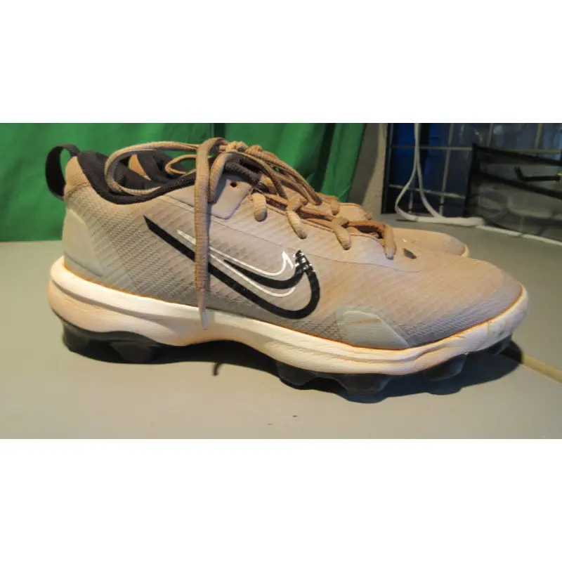 Used Nike Trout Low Rim Youth 6Y Baseball Cleats