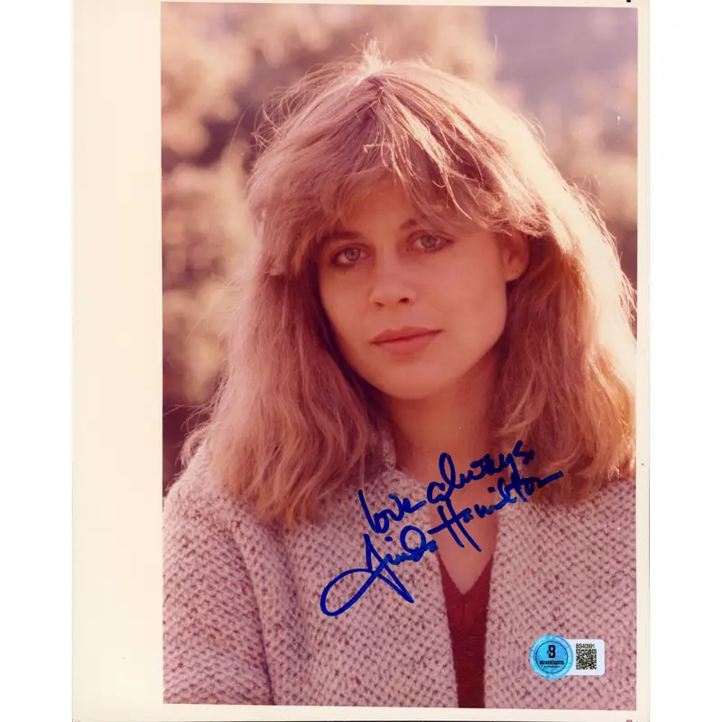 Linda Hamilton Terminator "Love Always" Authentic Signed 8x10 Photo BAS #BS40991