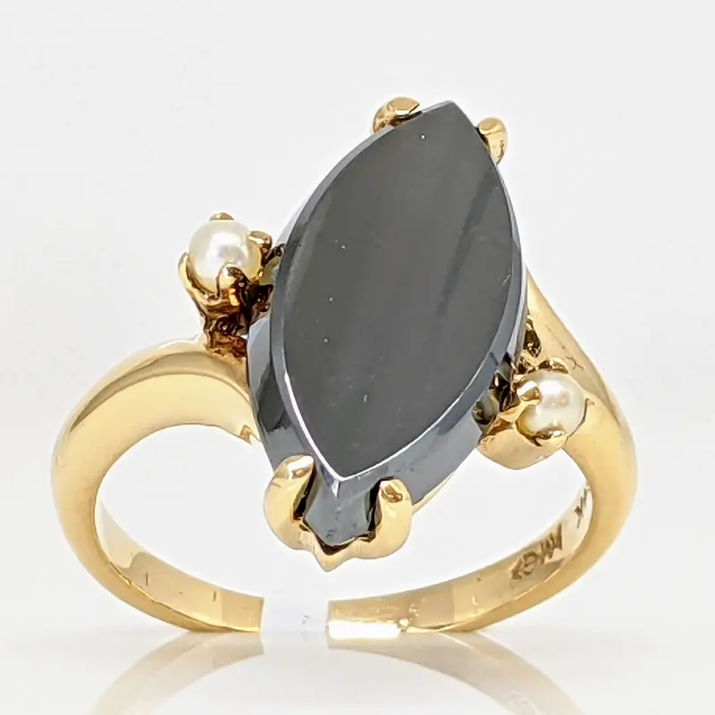 14K HEMATITE MARQUISE 8X17 WITH (2) 2.5MM PEARL ESTATE RING 4.9 GRAMS