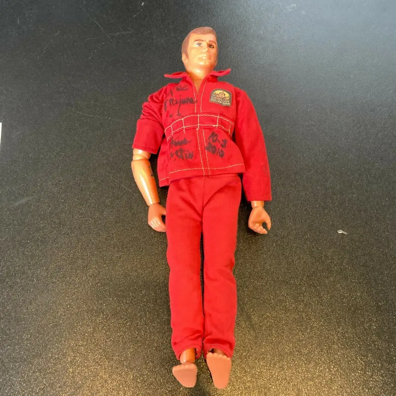 Lee Majors Signed 1977 Six Million Dollar Man Bionic Grip Kenner Figure JSA COA