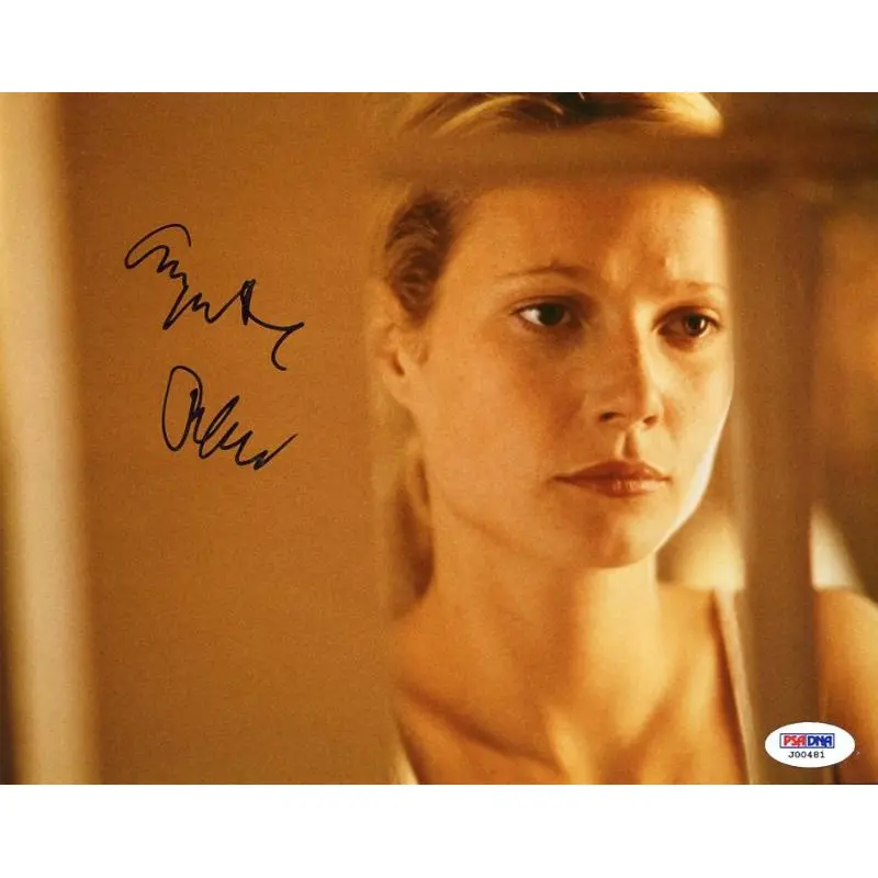 Gwyneth Paltrow Seven Signed Authentic 8X10 Photo Autographed PSA/DNA #J00481