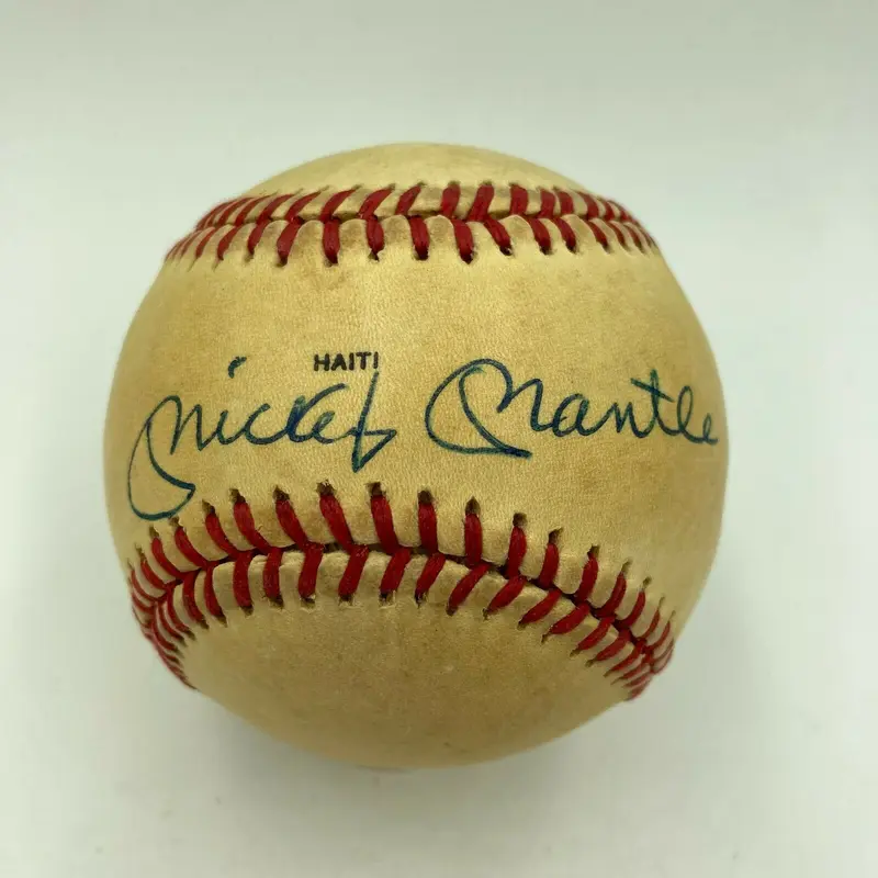 Beautiful Mickey Mantle & Roger Maris Dual Signed Baseball NY Yankees JSA LOA