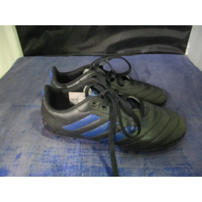 Used Adidas Goletto VII Soccer CLeats Youth Size 1