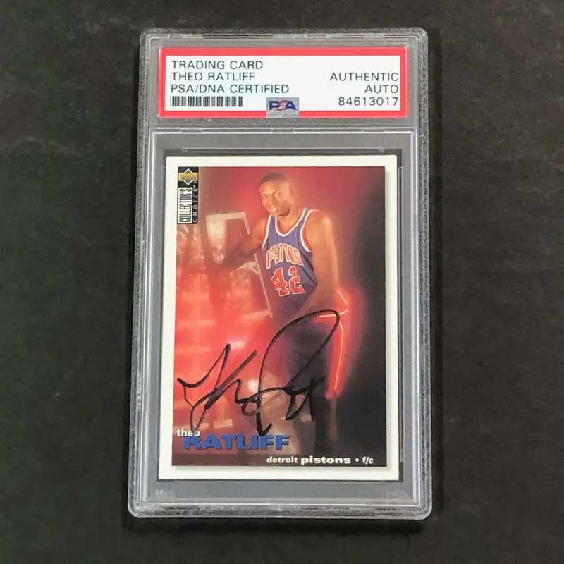 1995-96 Collector's Choice #305 Theo Ratliff Signed Card AUTO PSA Slabbed Pistons