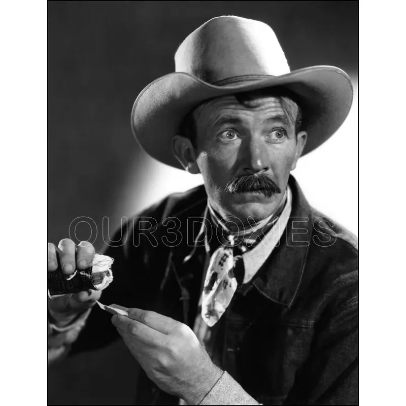 Walter Brennan 8X10 Photo - 3149