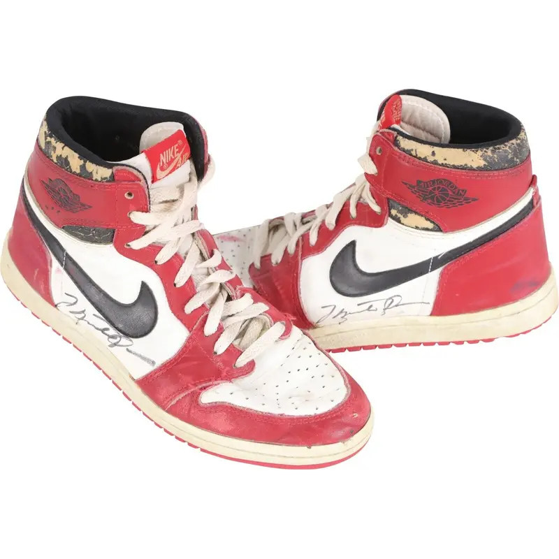 Michael Jordan Rookie Signed Pair Of 1985 Nike Jordan 1 Shoes Sneakers PSA DNA