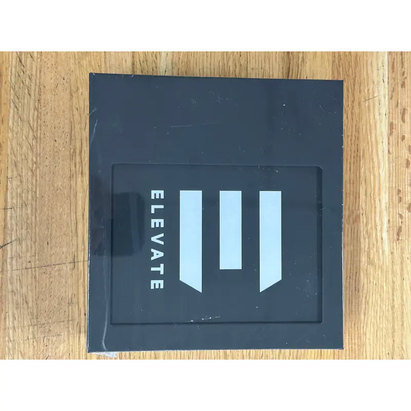 2024 Cardsaway Elevate Series 1 Football Box