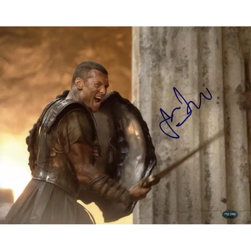 Sam Worthington Clash Of The Titans Signed Authentic 11X14 Photo PSA/DNA #J59038