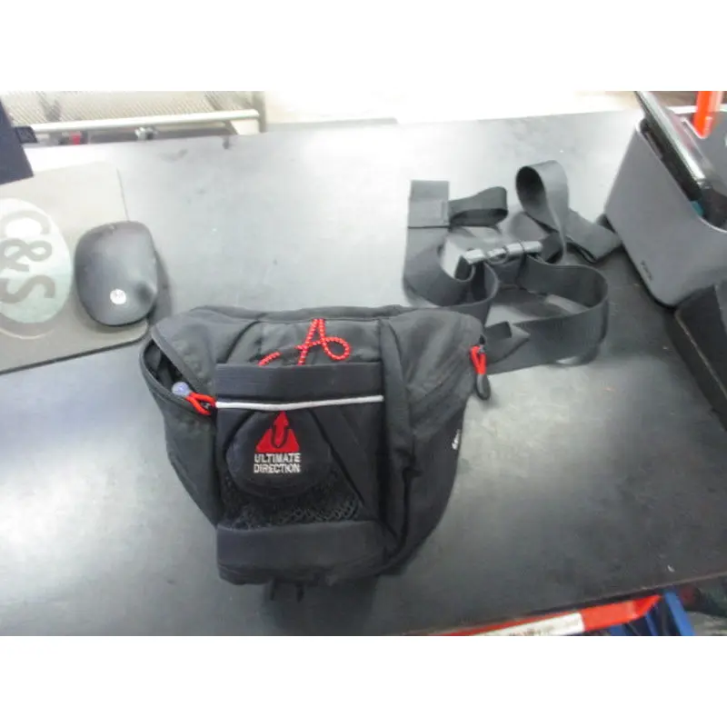 Used Ultimate Direction Fanny Pack