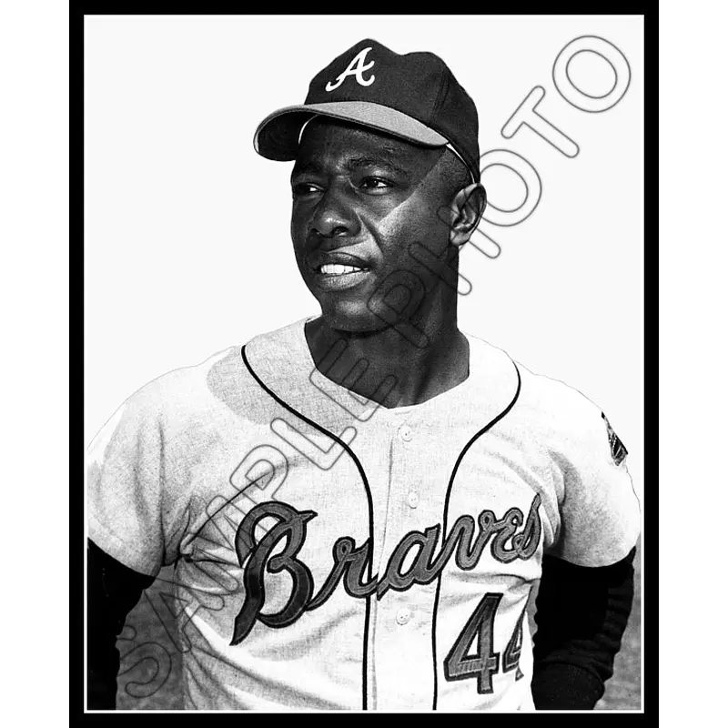 Hank Aaron 8X10 Photo - 1966 Milwaukee Braves - 83