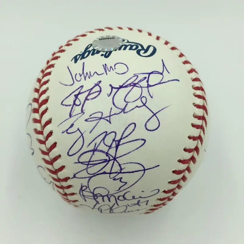 Roy Halladay 2006 Toronto Blue Jays Team Signed Baseball MLB Authenticated Holo