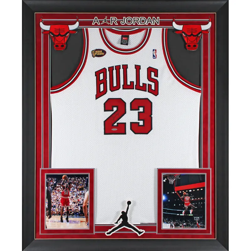 Bulls Michael Jordan Signed 97-98 White Nike HWC Authentic Framed Jersey UDA