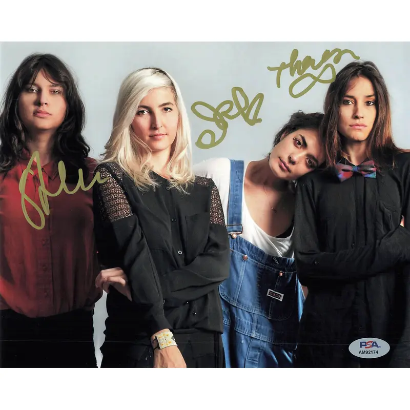 Warpaint signed 8x10 photo PSA/DNA Autographed