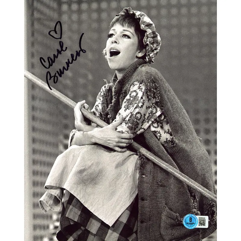 Carol Burnett Authentic Signed 8x10 Black & White Vertical Photo BAS 12