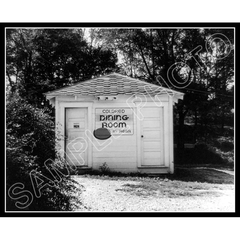 1943 Memphis Tennessee Greyhound Bus Bathroom 8X10 Photo - Colored - 2575