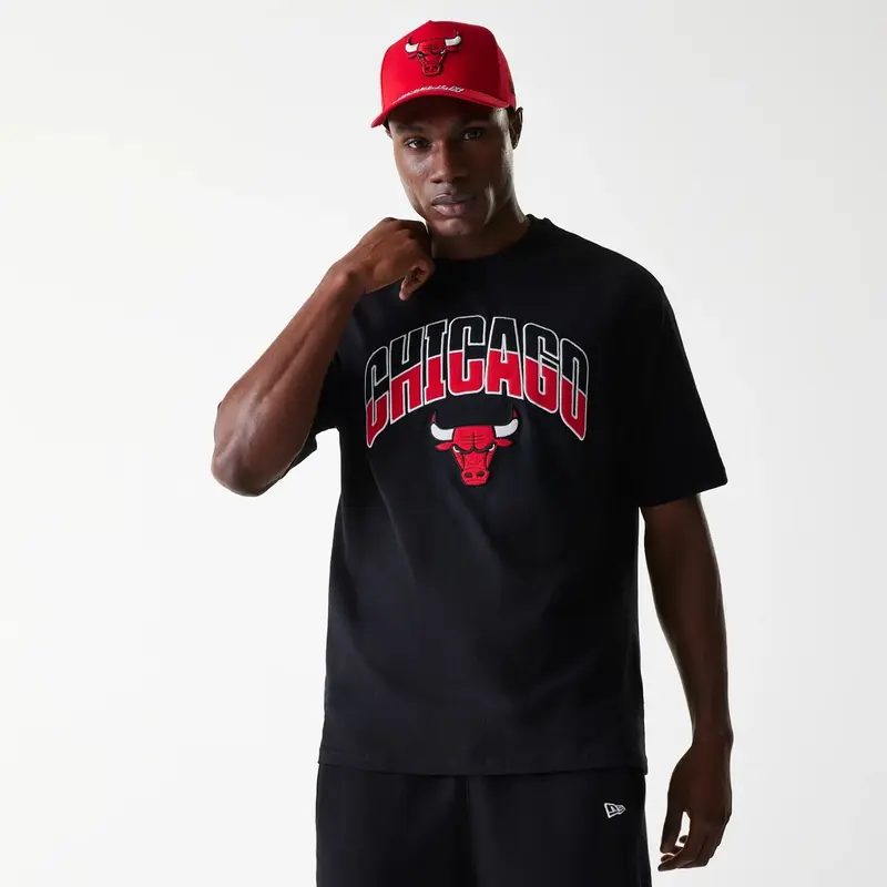 Chicago Bulls NBA Arch Graphic Black Oversized T-Shirt
