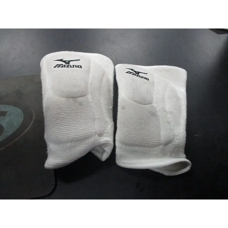 Used Mizuno Size Small Knee Pads