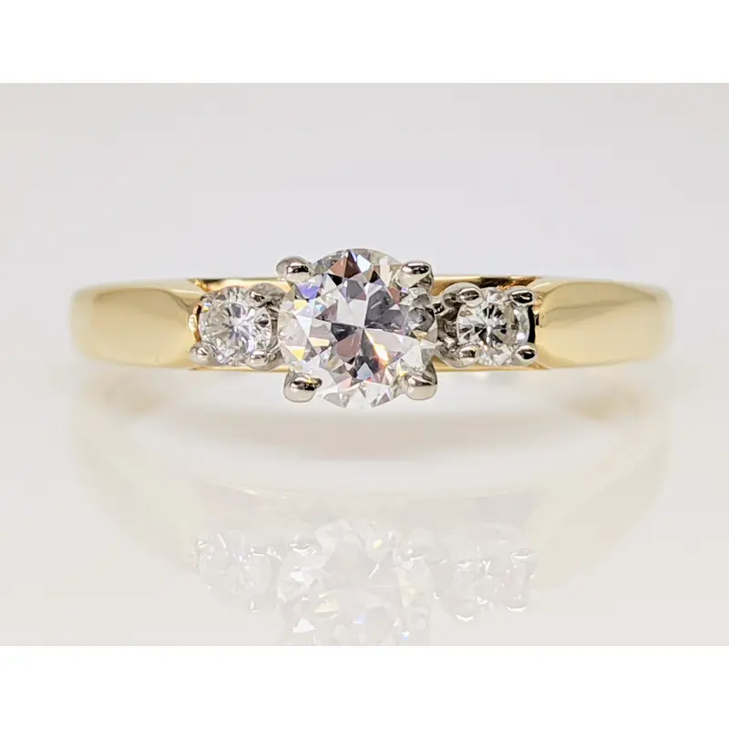 14K .38 CARAT TOTAL WEIGHT VS1 G DIAMOND ROUND (3) TRINITY ESTATE RING 2.4 GRAMS
