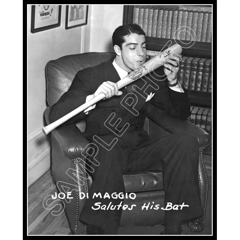 Joe Dimaggio 8X10 Photo - 1941 New York Yankees - 275