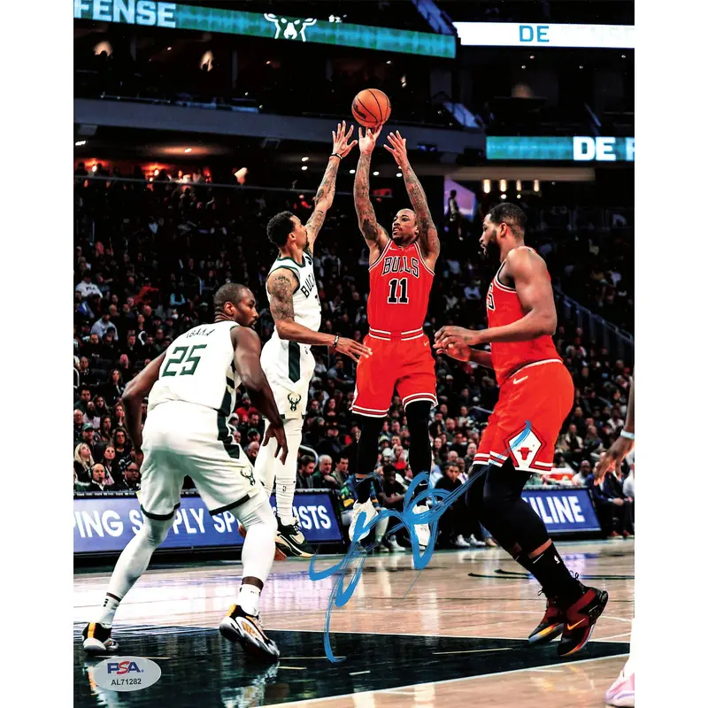 DEMAR DEROZAN signed 8x10 Photo PSA/DNA Chicago Bulls