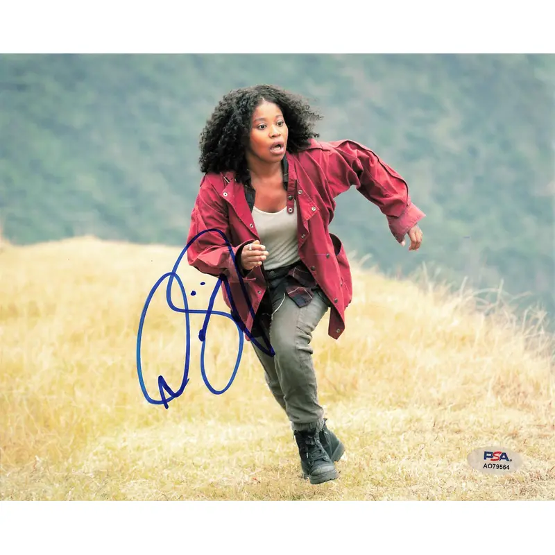 Dominique Fishback signed 8x10 photo PSA/DNA Autographed Actress