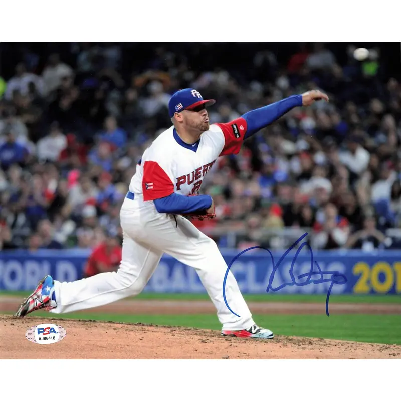 HECTOR SANTIAGO signed 8x10 photo PSA/DNA Puerto Rico Autographed