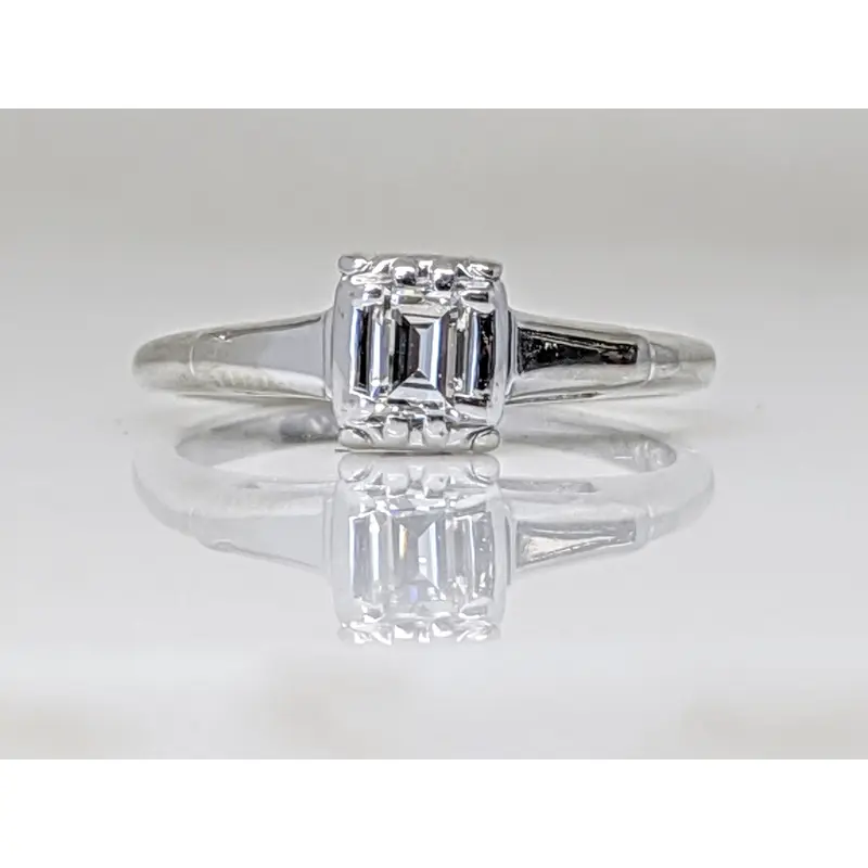 14K WHITE .25 CARAT TOTAL VS2 H DIAMOND EMERALD CUT ESTATE RING 2.5 GRAMS