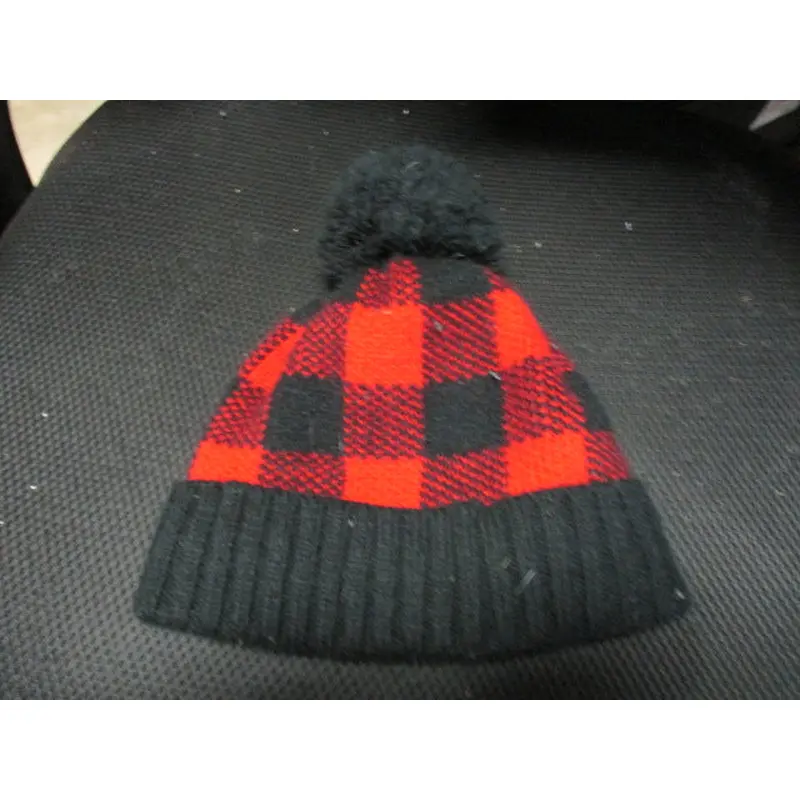 Used Plaid Knit Hat