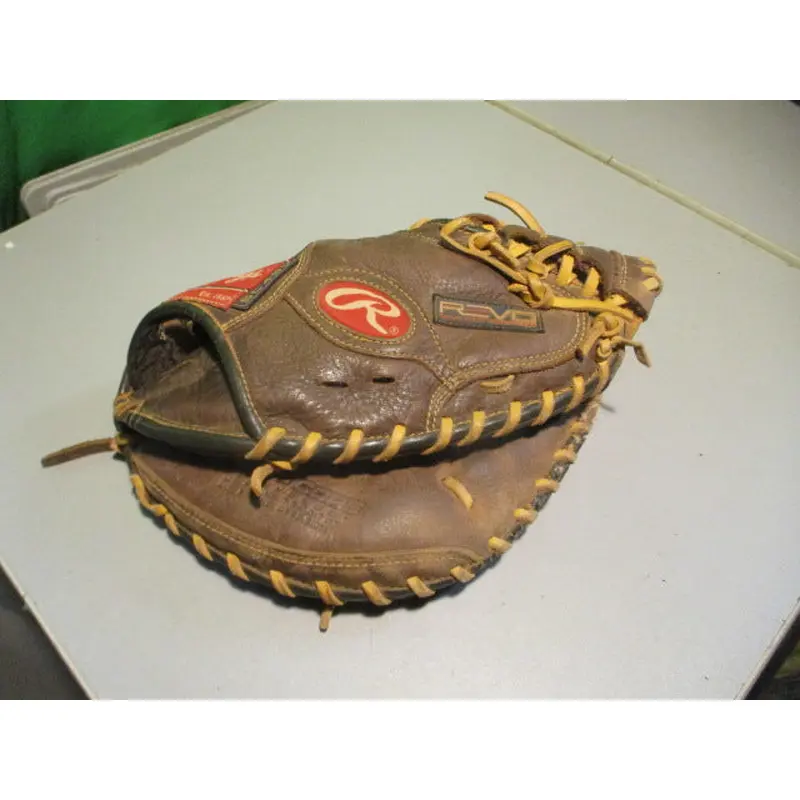 Used Rawlings Revo Solid Core 32" Catchers Mitt - RHT