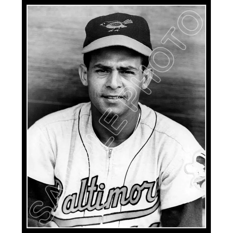 Luis Aparicio 8X10 Photo - 1966 Baltimore Orioles - 107