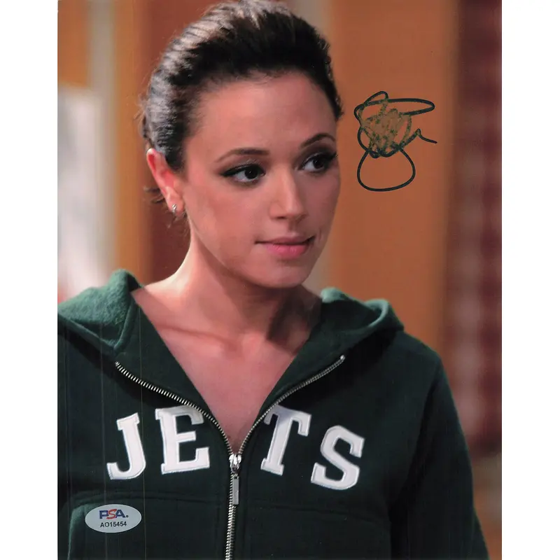 Leah Remini signed 8x10 photo PSA/DNA Autographed Actress