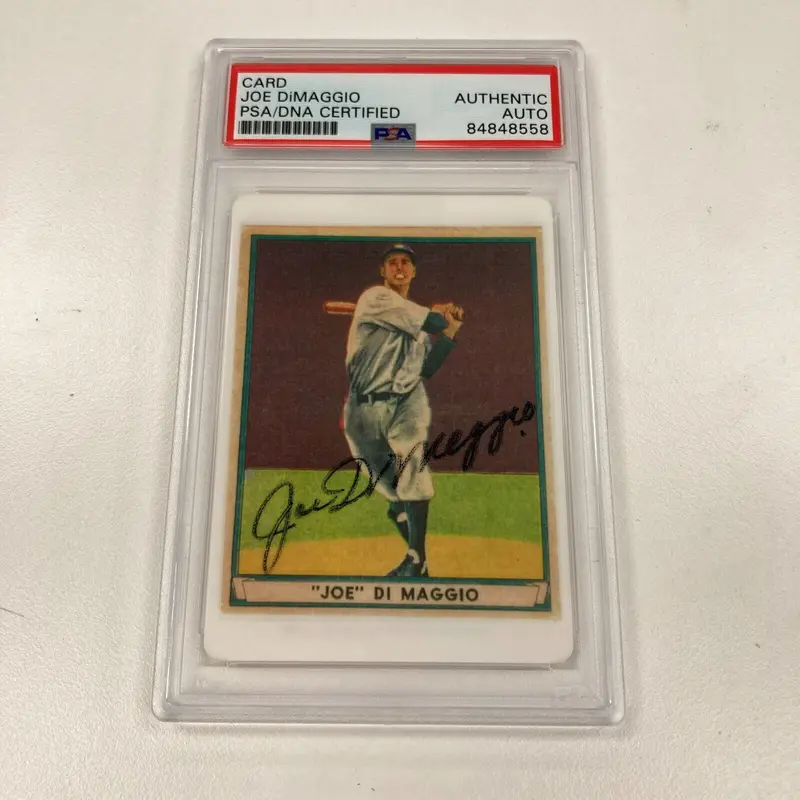 1941 Play Ball Joe Dimaggio Signed Porcelain Baseball Card PSA DNA Auto