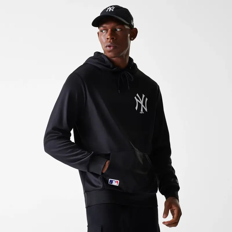 New York Yankees MLB Essentials Black Pullover Hoodie